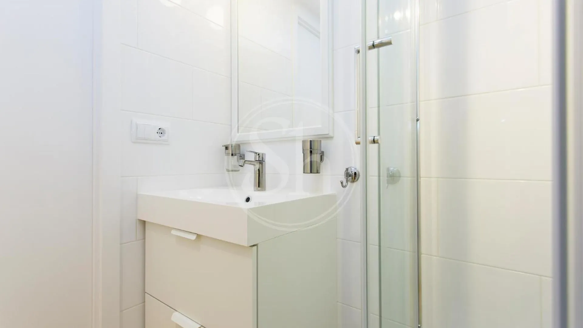 Beautiful Guinardo Apartment Barcelona 0*,  Spain